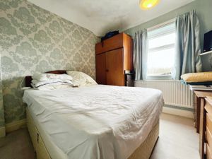 Bedroom- click for photo gallery